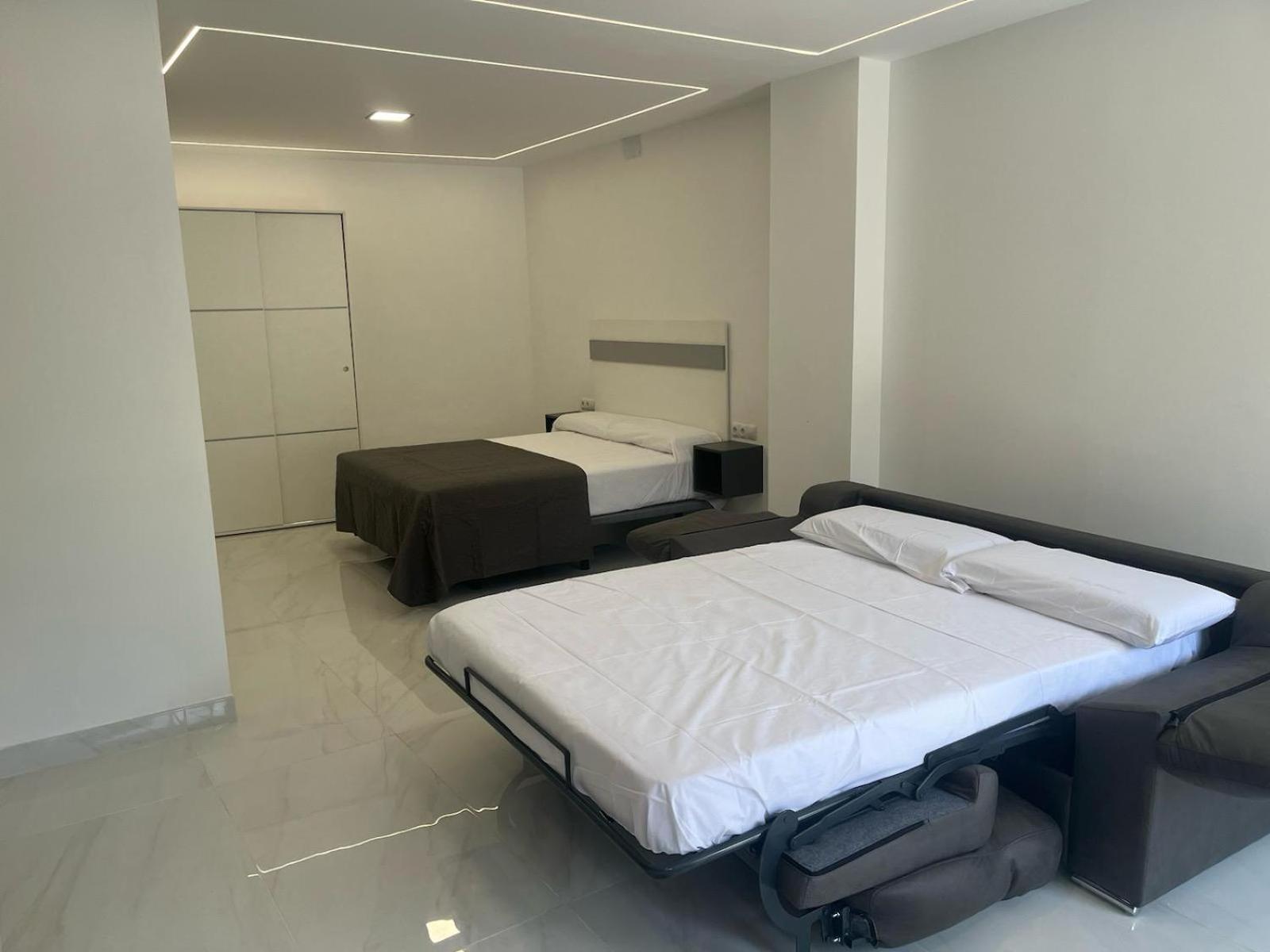 Villa Amir Fuengirola Exteriör bild