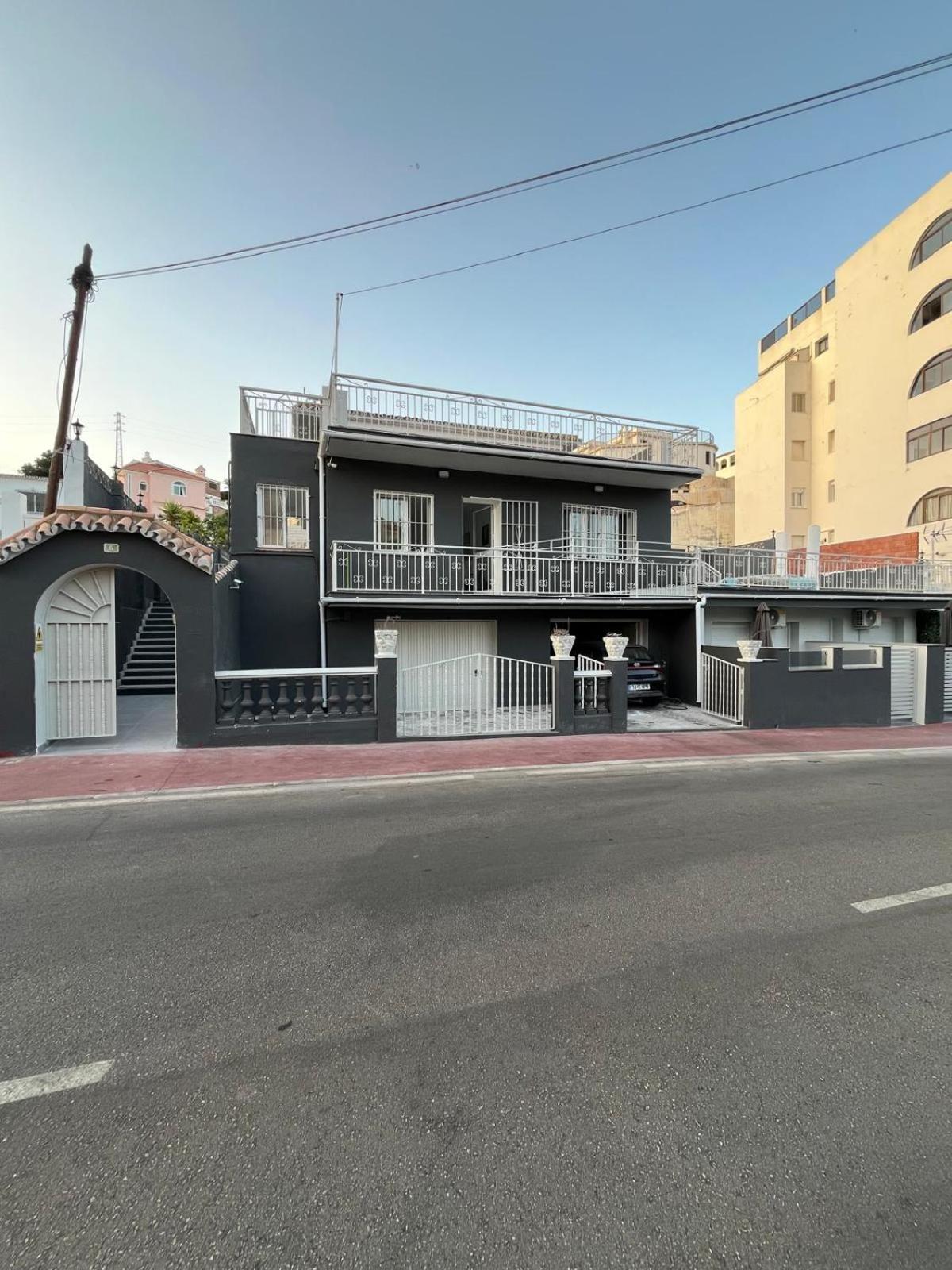 Villa Amir Fuengirola Exteriör bild