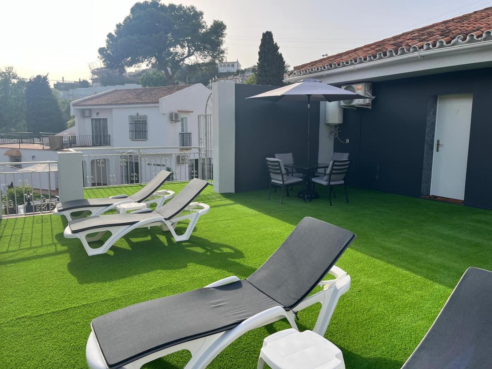 Villa Amir Fuengirola Exteriör bild